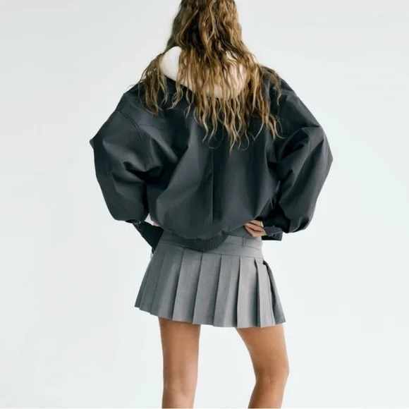 Zara size Large Gray Pleated Women's Skirt